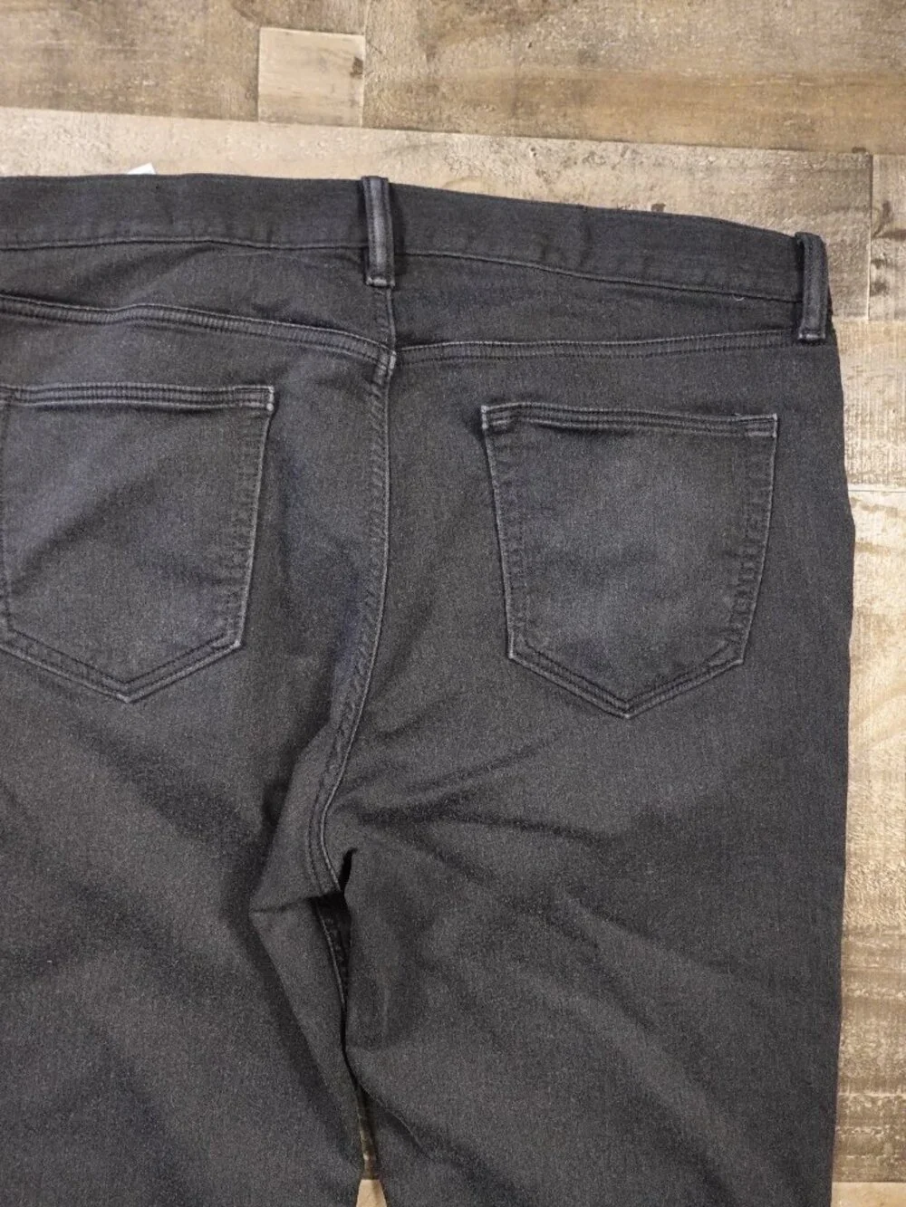 Banana Republic Traveler Athletic Tapered‎ Jeans Men’s 36x32 Black Stretch